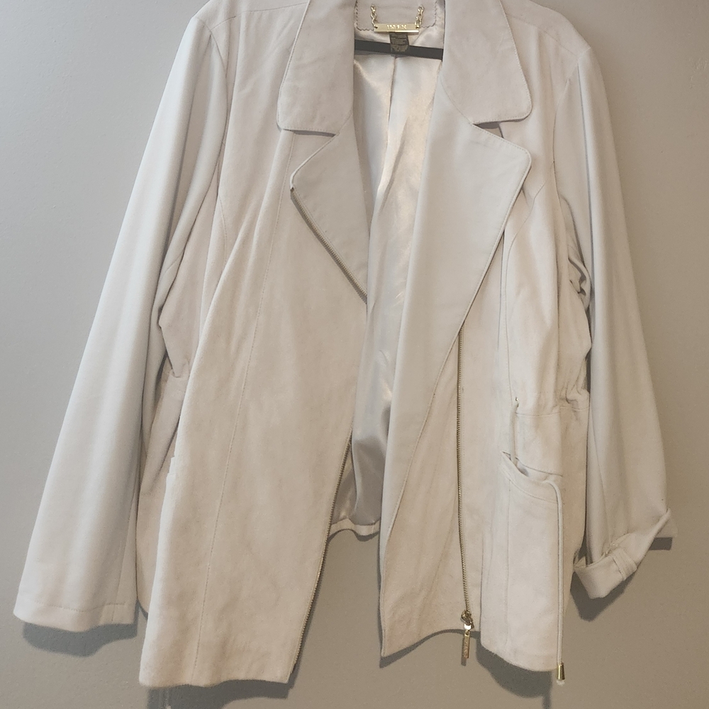 IMAN Classic Off-White Trench Coat